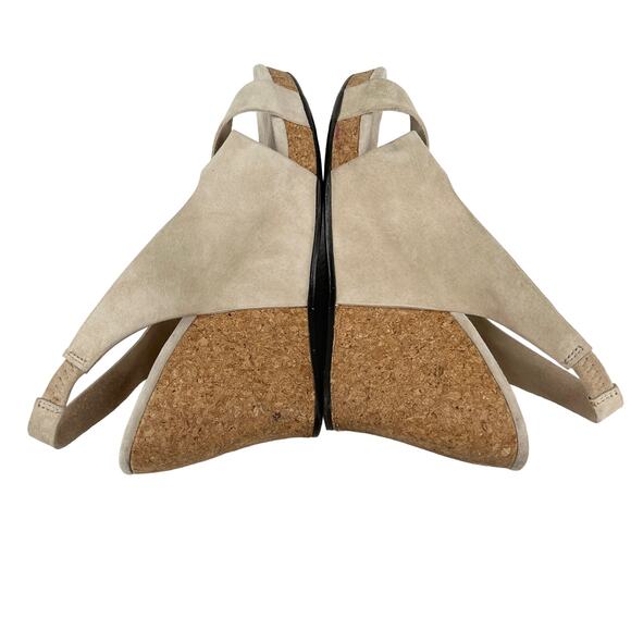 Ugg Hazel Sandals Suede 10 Beige Cork Wedge 4" Heels - Picture 8 of 13